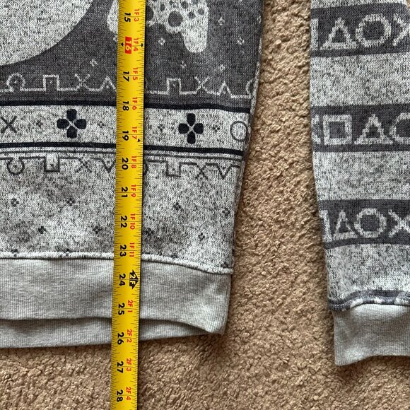 Playstation Sweater Mens Small Crewneck Long Sleeve Grey Pullover Fair Isle - Picture 9 of 10